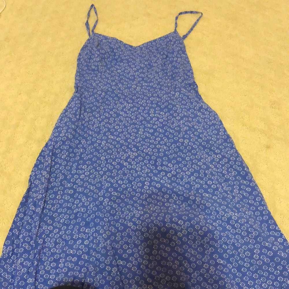 Spaghetti strap blue and white daisy floral dress